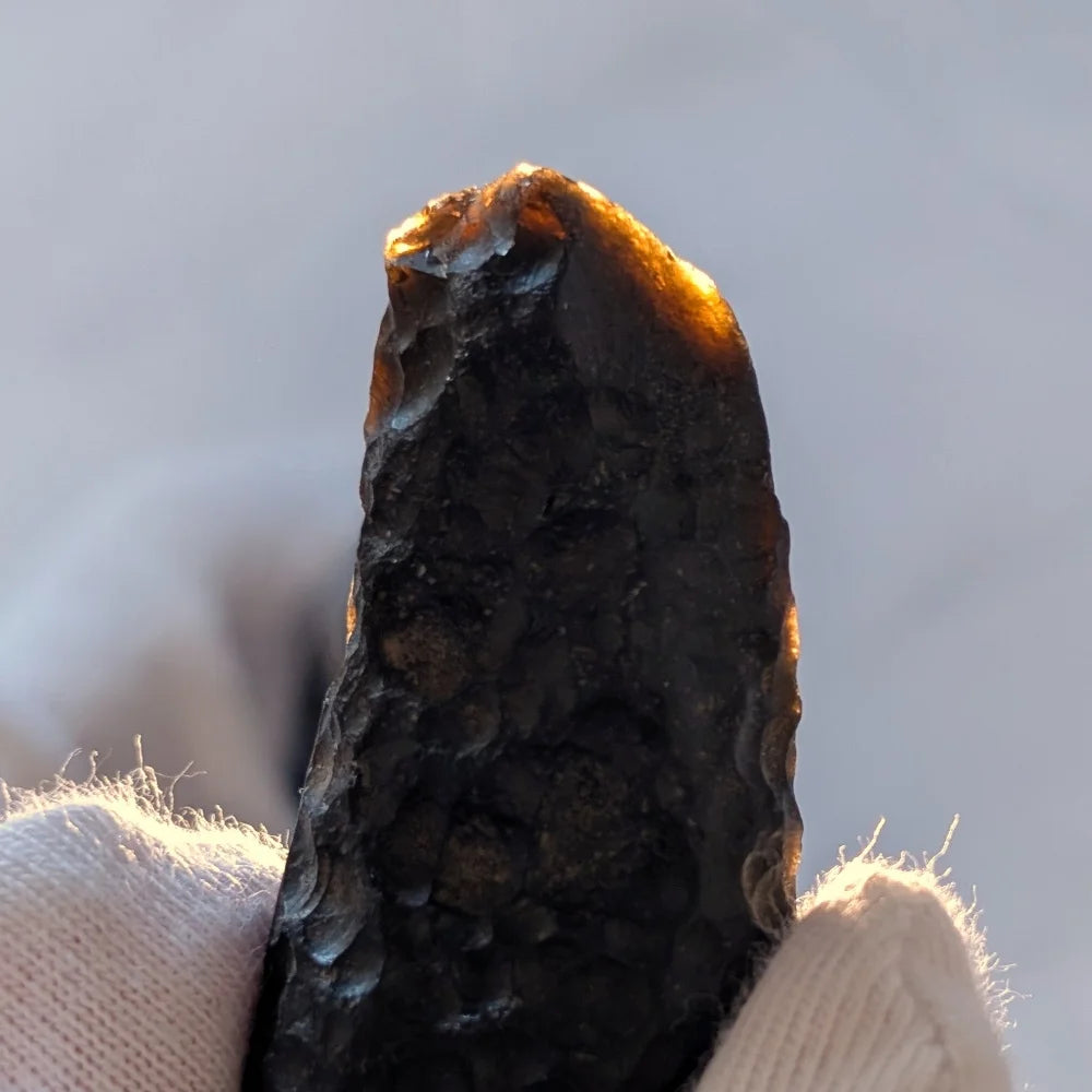 Indochinite en forme de goutte, tectite à haute fréquence vibratoire