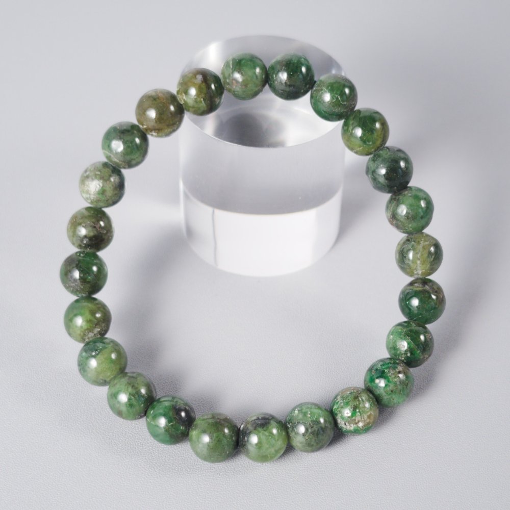 Bracelet en grenat vert (hydrogrossulaire) – pour manifester l'abondance – 8mm