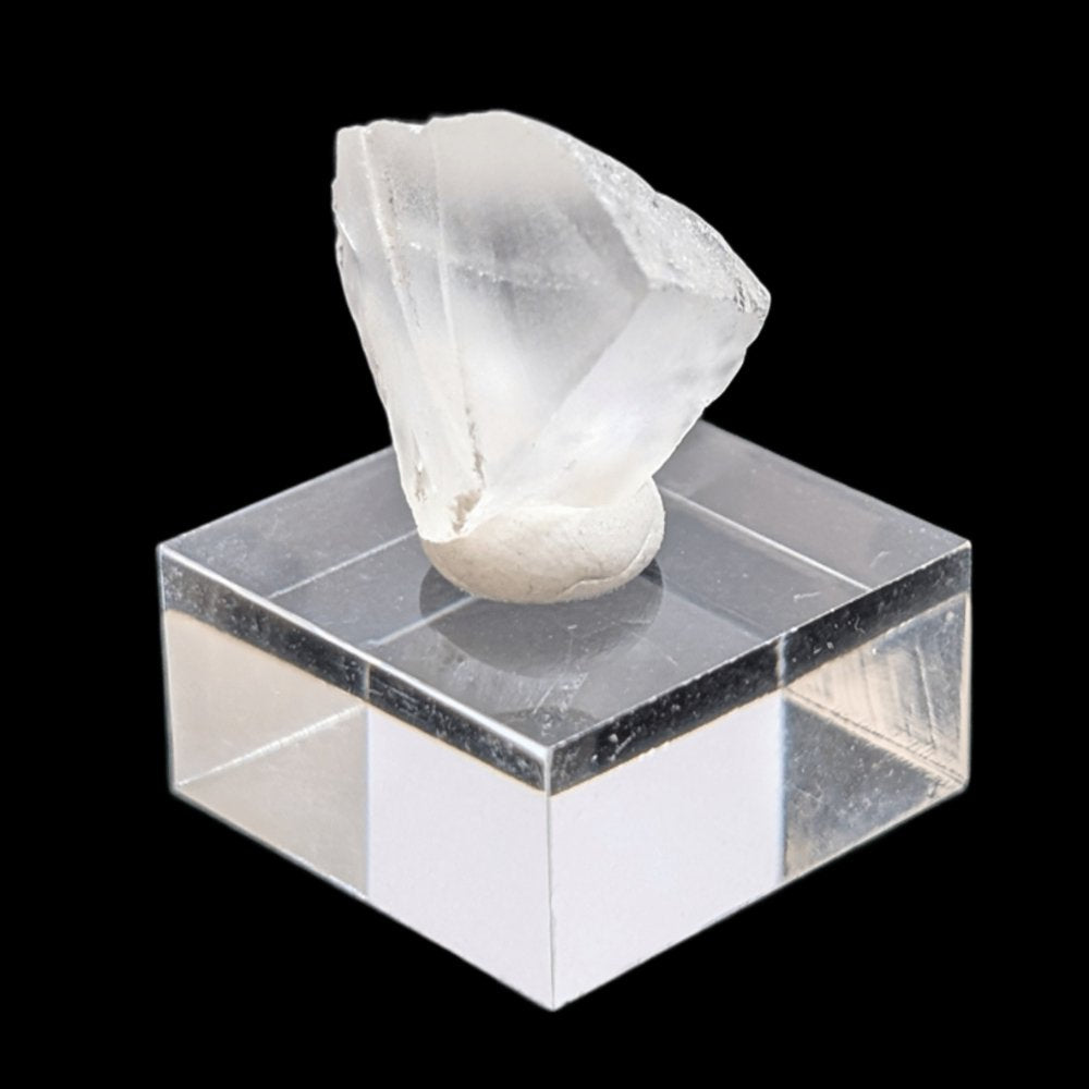 Phénacite rare de Russie, « la pierre à la fréquence vibratoire la plus élevée jamais découverte sur Terre » -1
