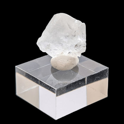 Phénacite rare de Russie, « la pierre à la fréquence vibratoire la plus élevée jamais découverte sur Terre » -1