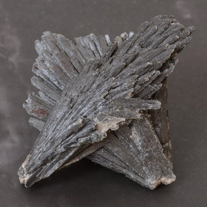 Kyanite (Cyanite) Noire - Puissante protection et purification, ancrage profond - 2