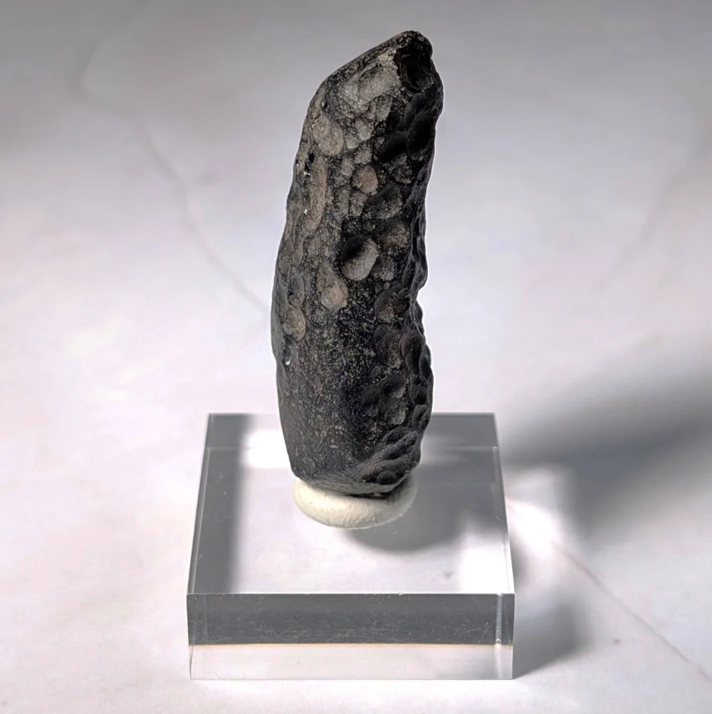Indochinite en forme de goutte, tectite à haute fréquence vibratoire