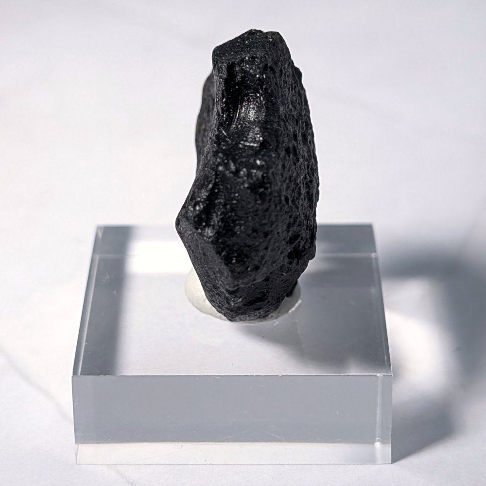 Magnifique indochinite, une tectite à haute fréquence vibratoire