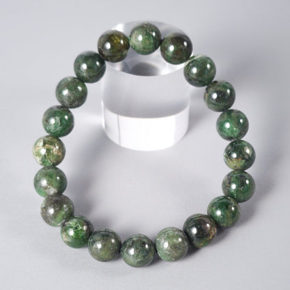 Bracelet en grenat vert (hydrogrossulaire) – pour manifester l'abondance – 10mm