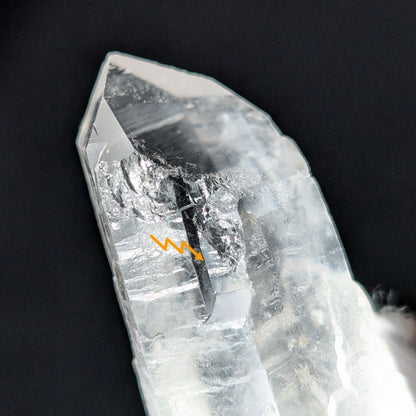 Quartz Starbrary foudroyé d'une beauté mystique, chargé d'une énergie profonde