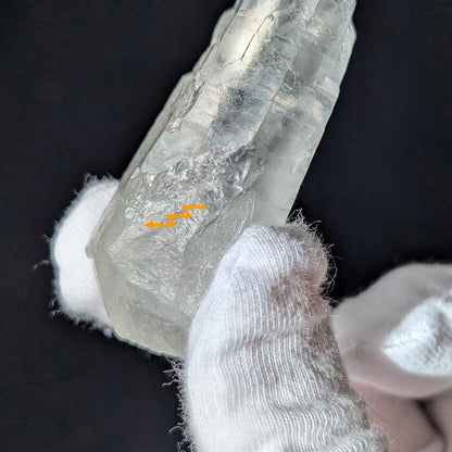 Quartz Starbrary foudroyé d'une beauté mystique, chargé d'une énergie profonde