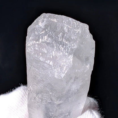 Quartz Starbrary foudroyé d'une beauté mystique, chargé d'une énergie profonde