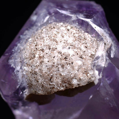 Très Unique Améthyste à Cristobalite Snow Cap