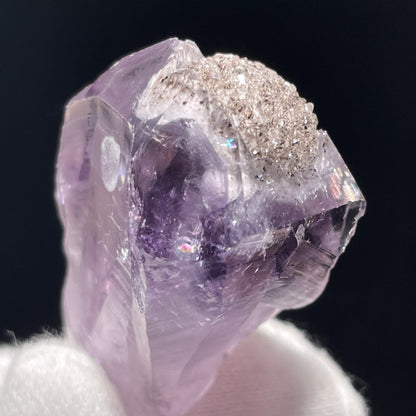 Très Unique Améthyste à Cristobalite Snow Cap