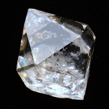 Diamant d'Herkimer à haute vibration, éclat intense, grande transparence et barnacle remarquable