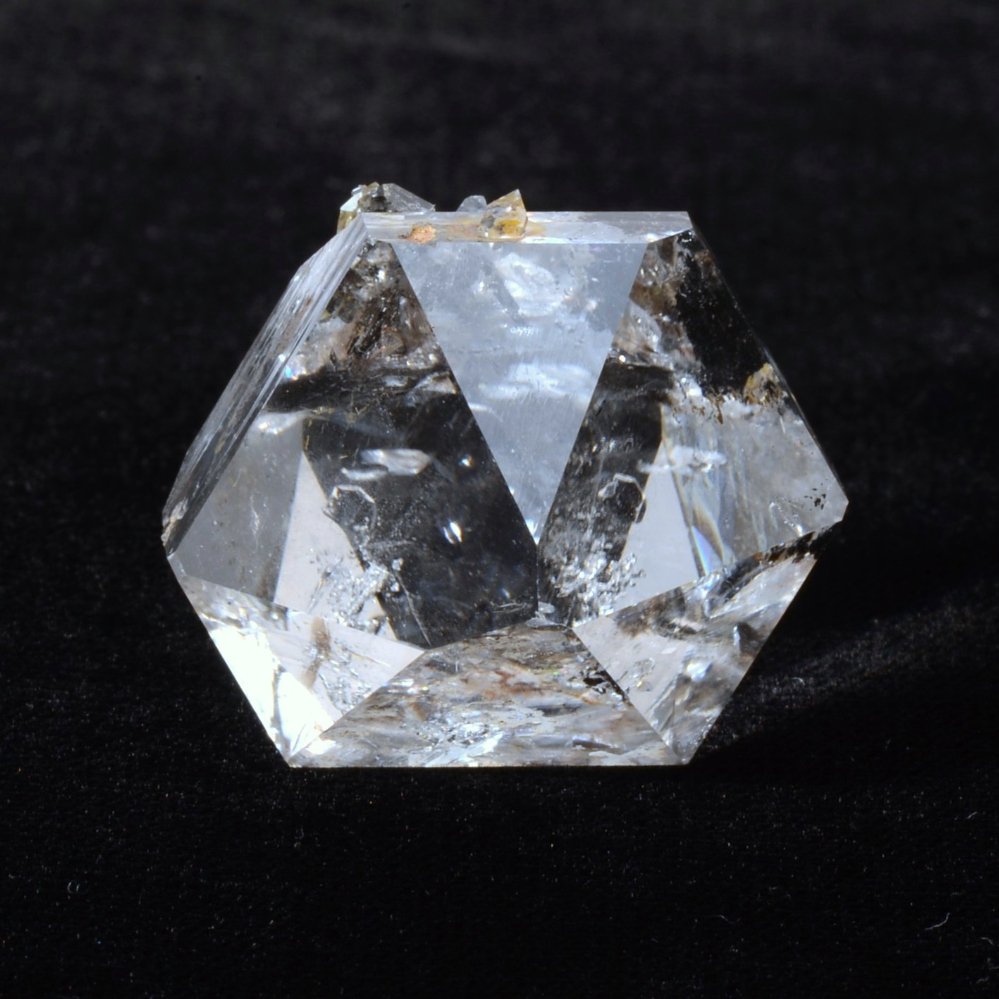 Diamant d'Herkimer à haute vibration, éclat intense, grande transparence et barnacle remarquable