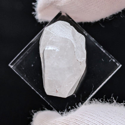 Phénacite rare du Brésil — cristaux remarquables, haute vibration et puissance énergétique