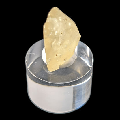 Verre libyque riche en cristobalite — énergie cosmique et splendide