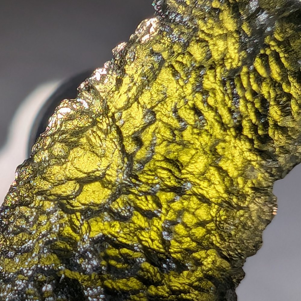 Moldavite authentique et vibrante – énergie exceptionnelle, sélectionnée avec soin
