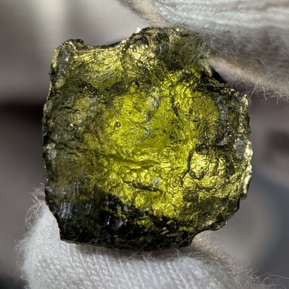 Moldavite authentique – haute énergie, sélectionnée avec soin