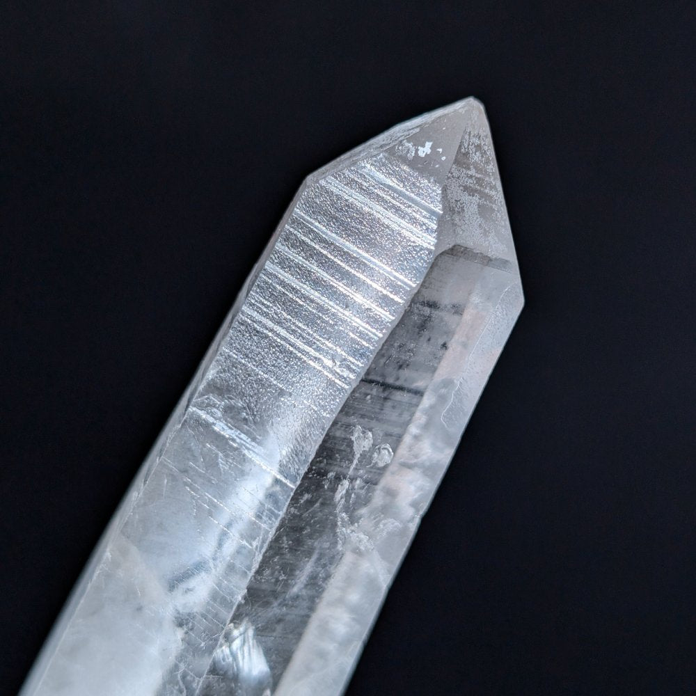 Quartz lémurien à l’énergie pure et aux vibrations célestes, marqué de Record Keepers