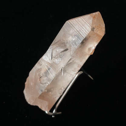 Très belle, très bonne énergie douce, Quartz lémurien rose