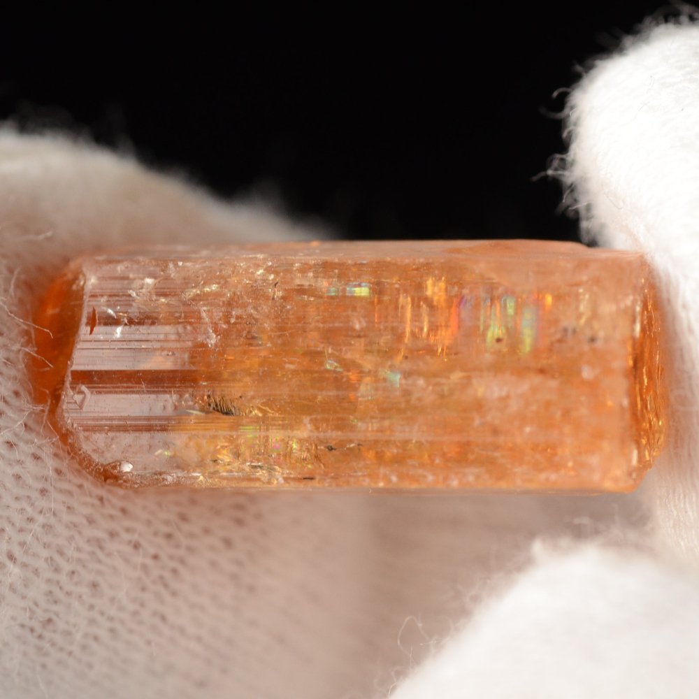 Topaze impériale, haute énergie, qualité gemme, anciens stock