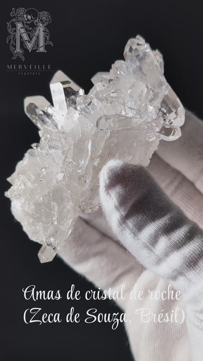 Quartz en amas de haute qualité de Zeca de Souza, éclat intense et arcs-en-ciel