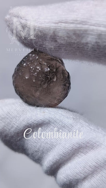 Colombianite – Verre naturel mystérieux, connexion spirituelle & ancrage - 1