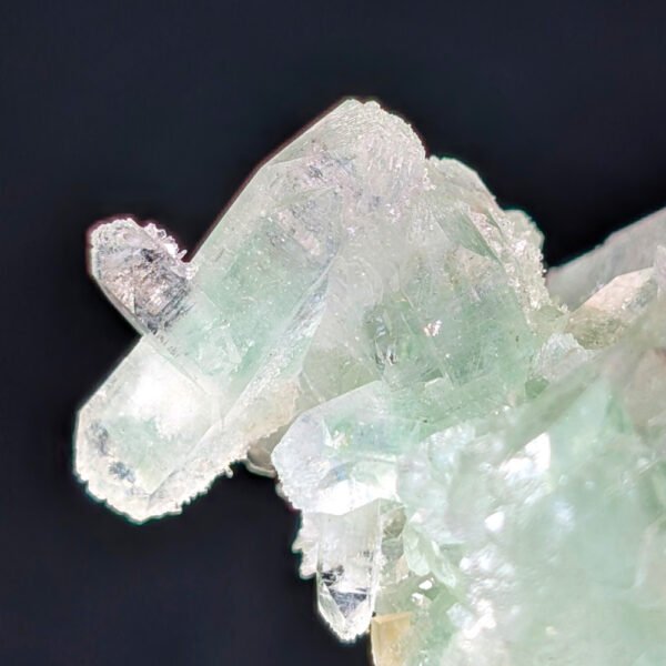 Apophyllite verte à haute vibration pour la méditation et la guérison