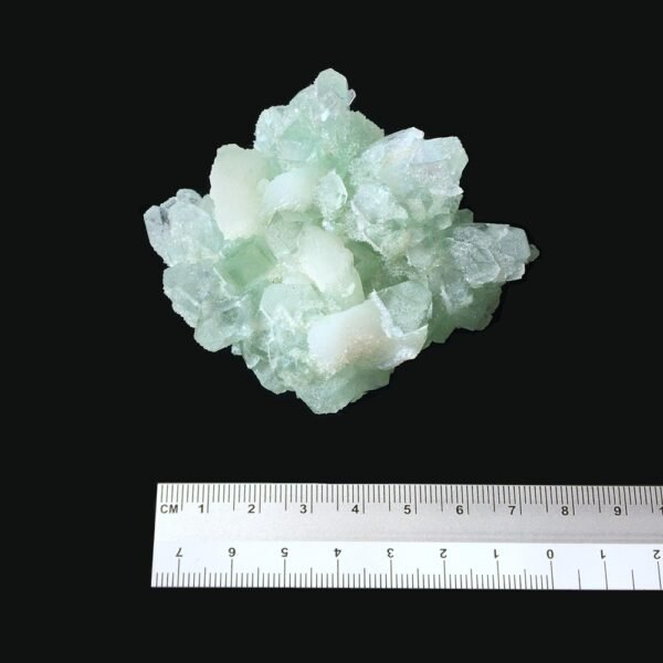 Apophyllite verte à haute vibration pour la méditation et la guérison