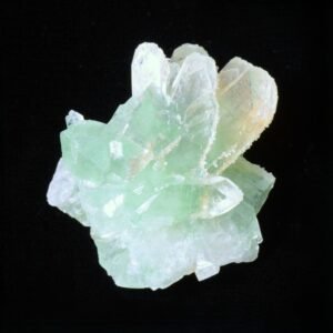 Apophyllite verte à haute vibration pour la méditation et la guérison