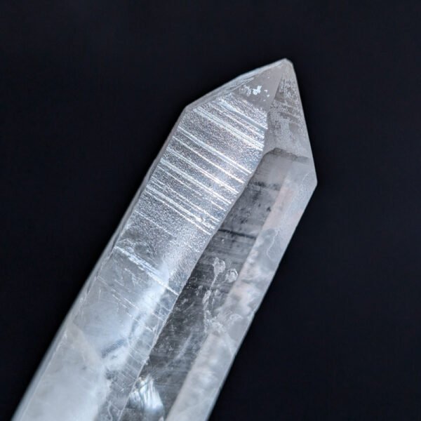 Cristal lémurien à belle énergie, avec stries lémuriennes et Record Keepers lemurian-ridge-01
