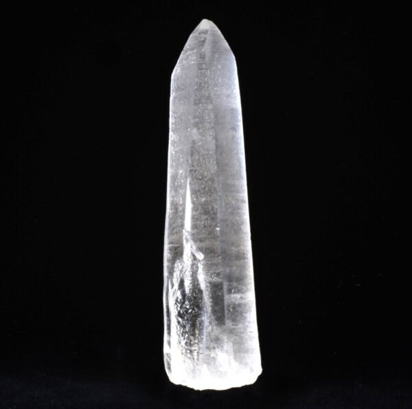 Quartz lémurien à l’énergie magnifique, avec de belles stries lémuriennes left
