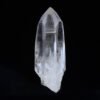 Quartz lémurien à l’énergie pure, avec de belles stries lémuriennes et des Record Keepers front