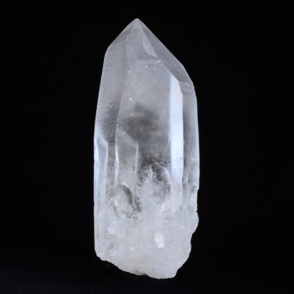 Quartz lémurien à l’énergie pure, avec de belles stries lémuriennes et des Record Keepers right